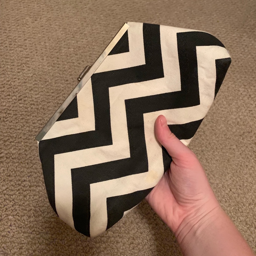 Black and white chevron clutch UGA game day
